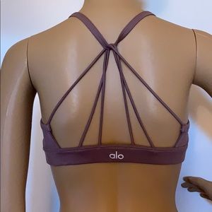 ALO Yoga. ☀️ Sunny strappy bra. Size Medium.